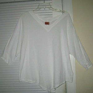 ❤️OH MY GAUZE ! OMG WHITE V BOTTOM TOP SIZE 1